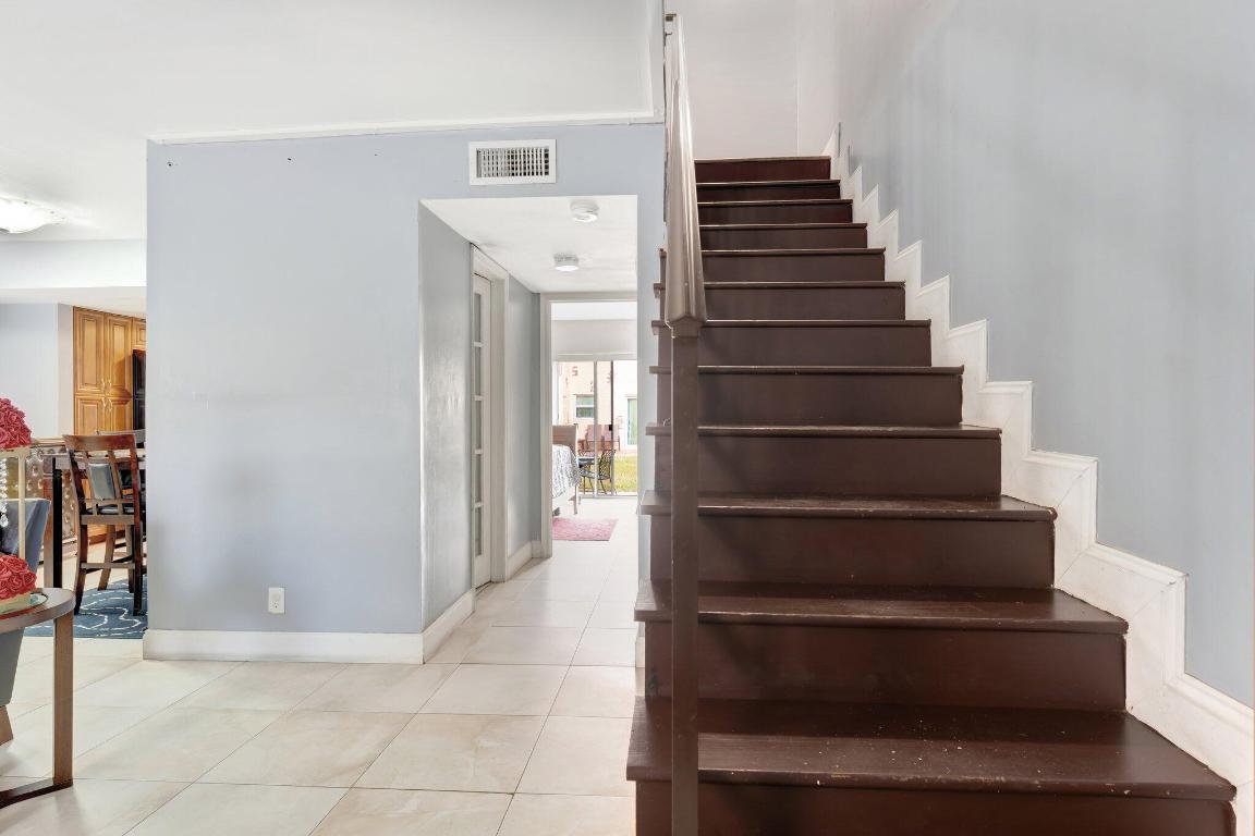 RIVERSIDE ESTATES - Residential