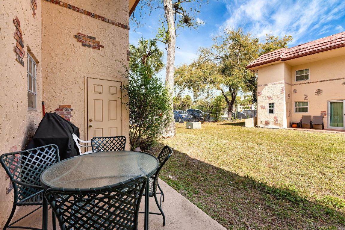 RIVERSIDE ESTATES - Residential