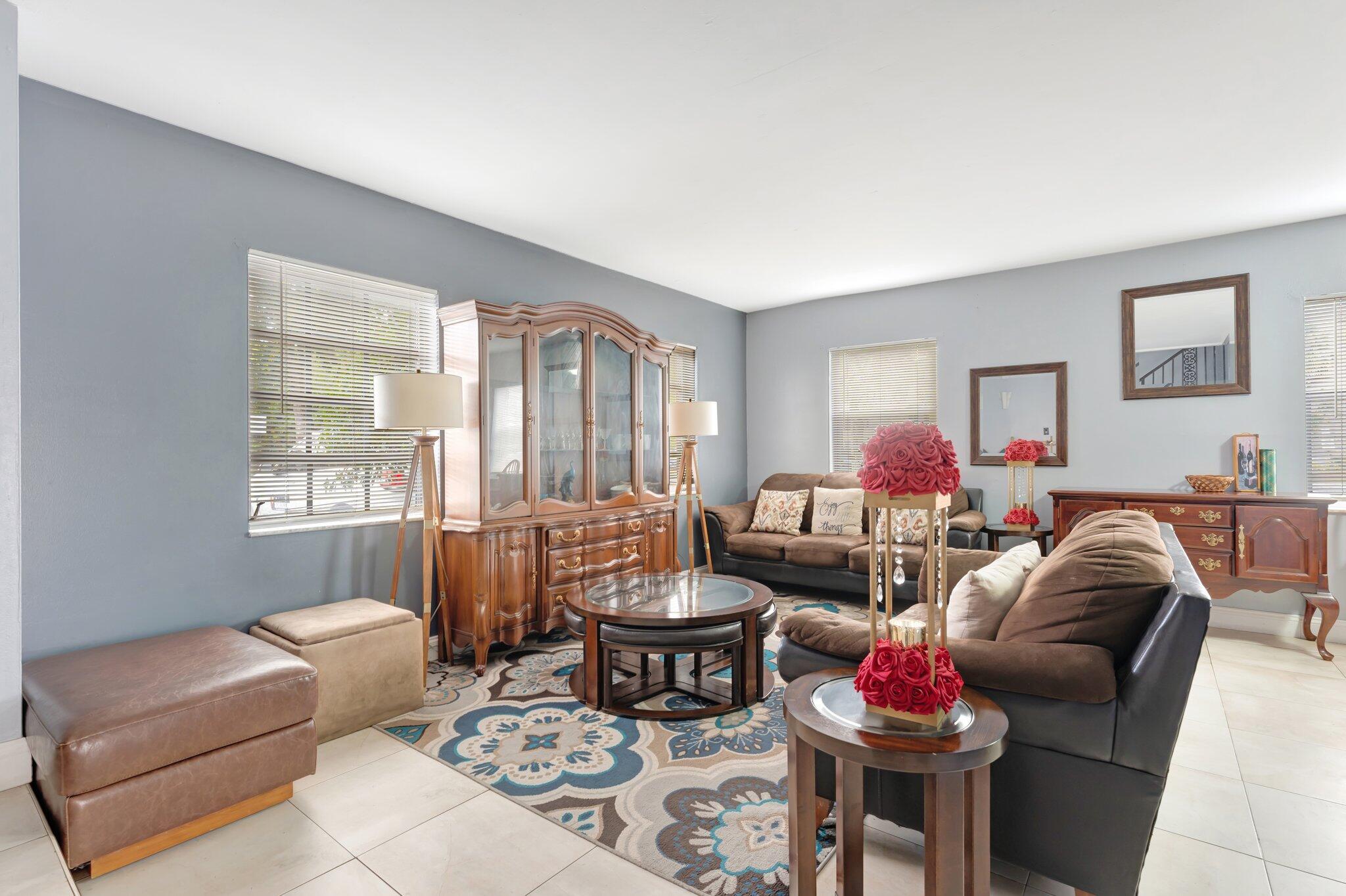 RIVERSIDE ESTATES - Residential