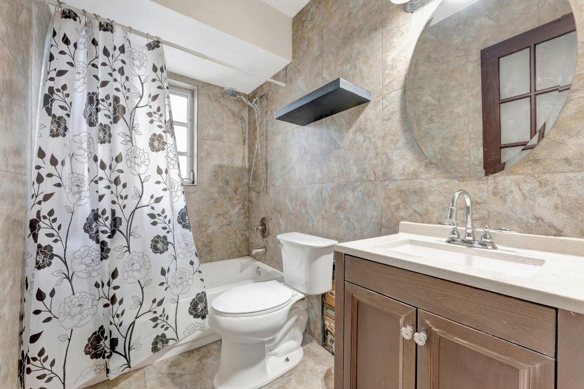 RIVERSIDE ESTATES - Residential