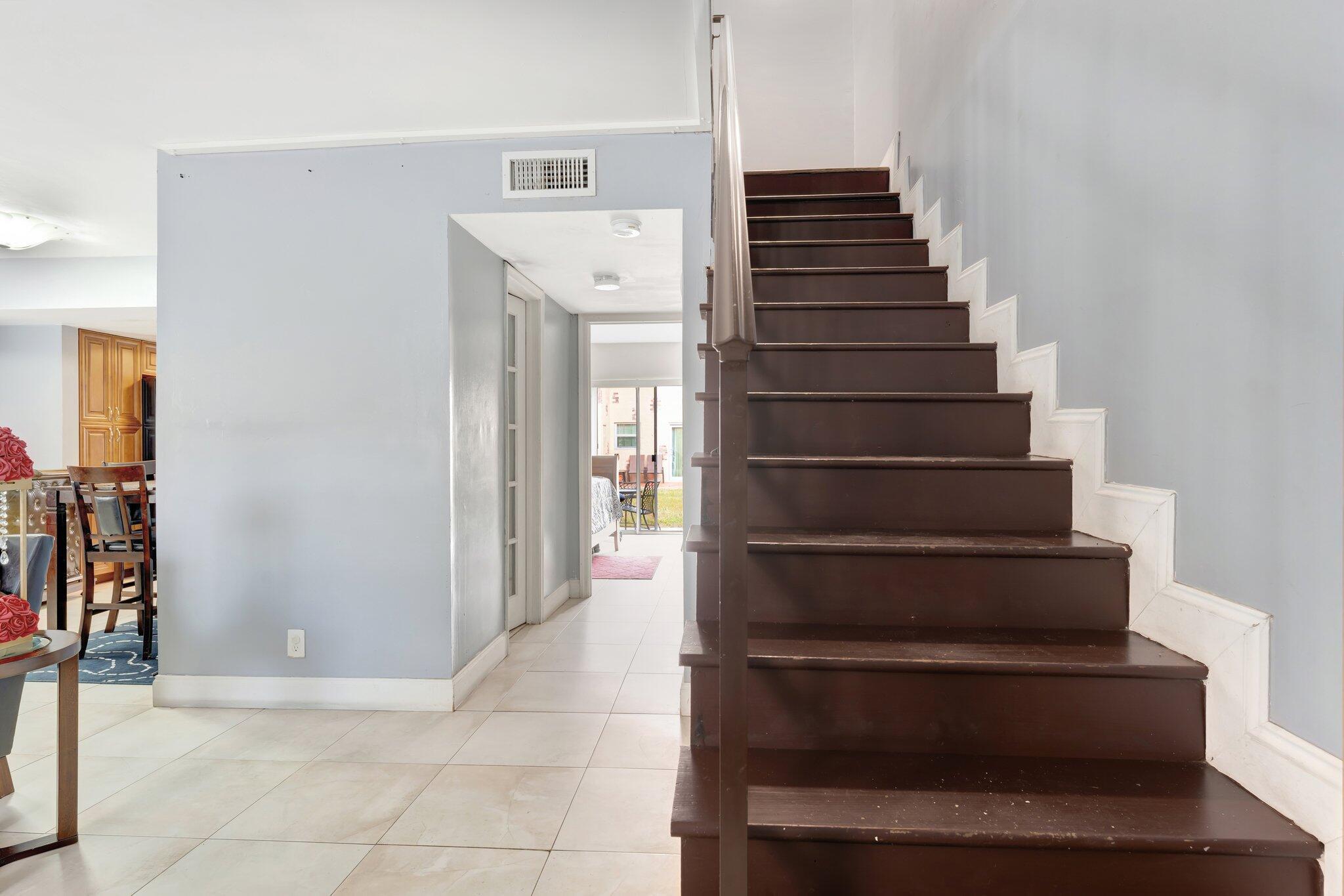 RIVERSIDE ESTATES - Residential