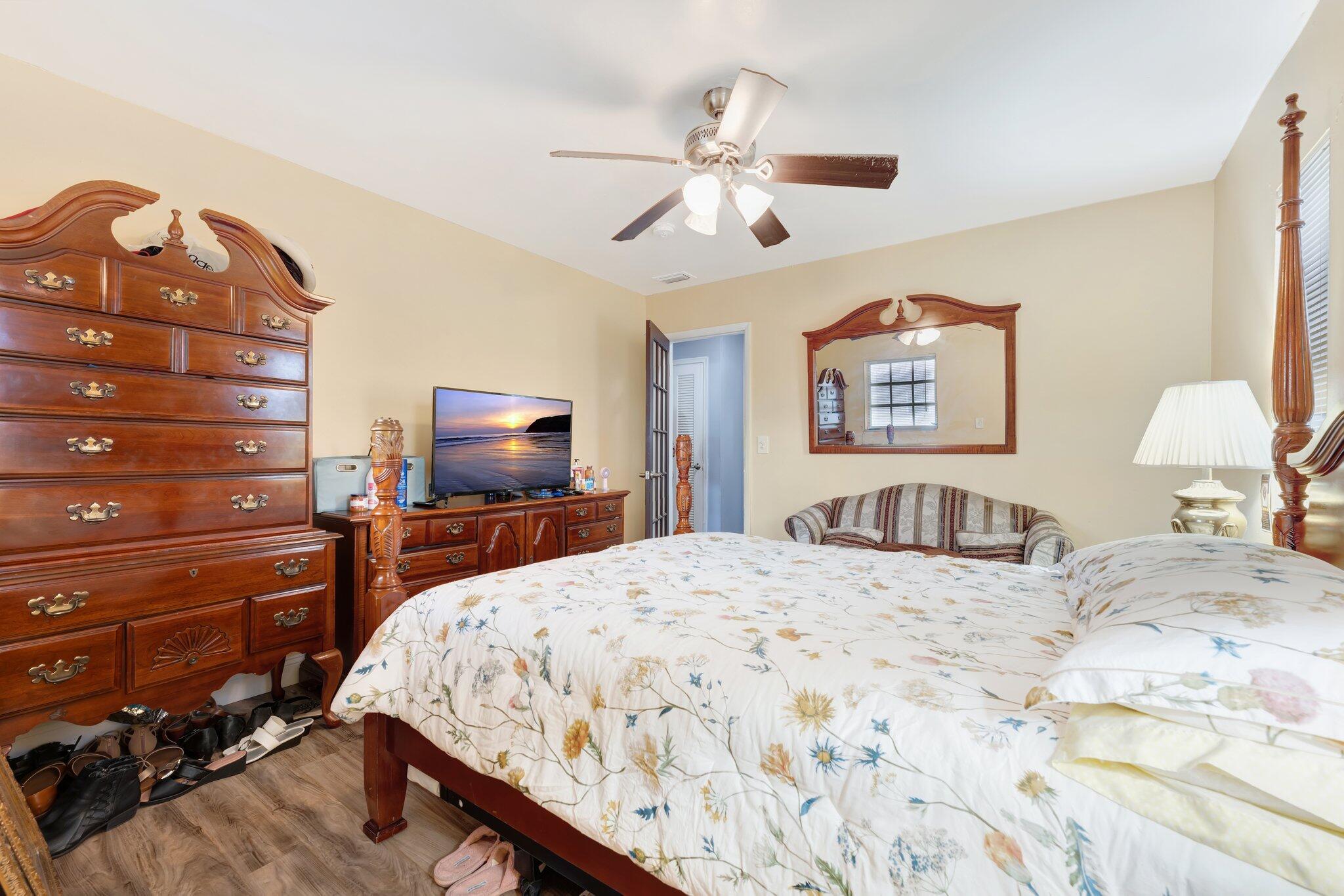 RIVERSIDE ESTATES - Residential