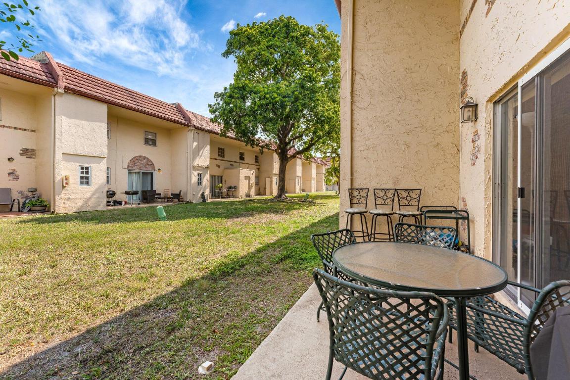 RIVERSIDE ESTATES - Residential