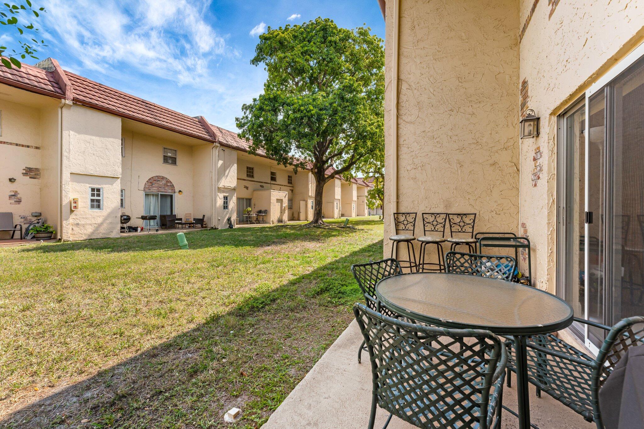 RIVERSIDE ESTATES - Residential