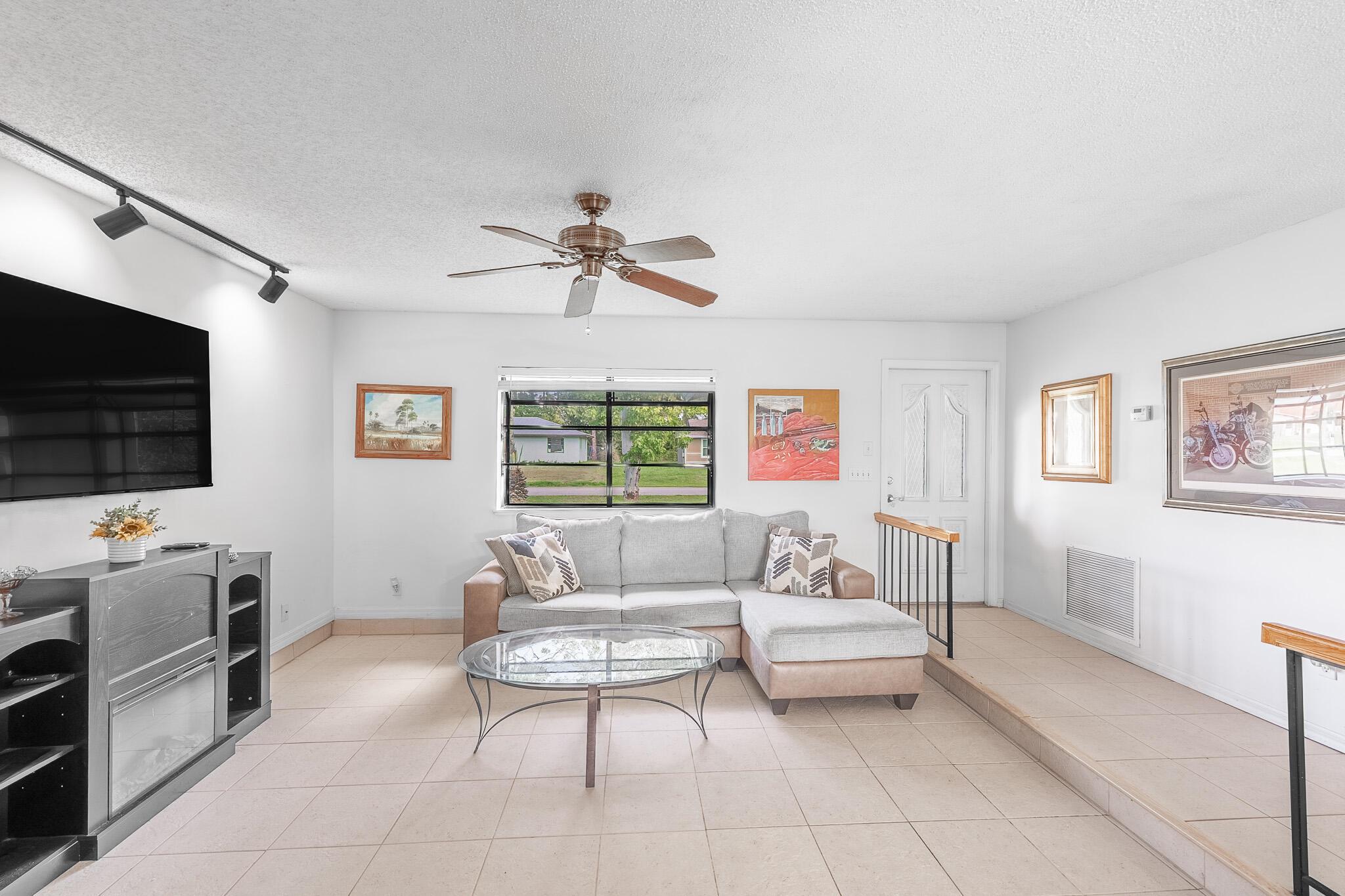 PORT ST LUCIE SECTION 25 - Residential