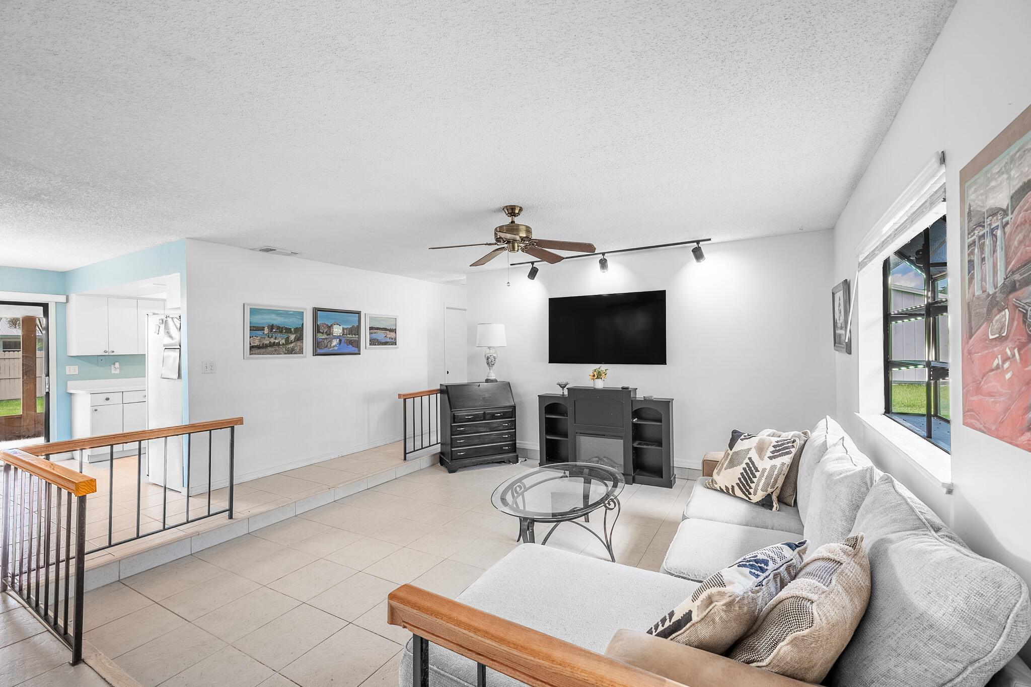 PORT ST LUCIE SECTION 25 - Residential