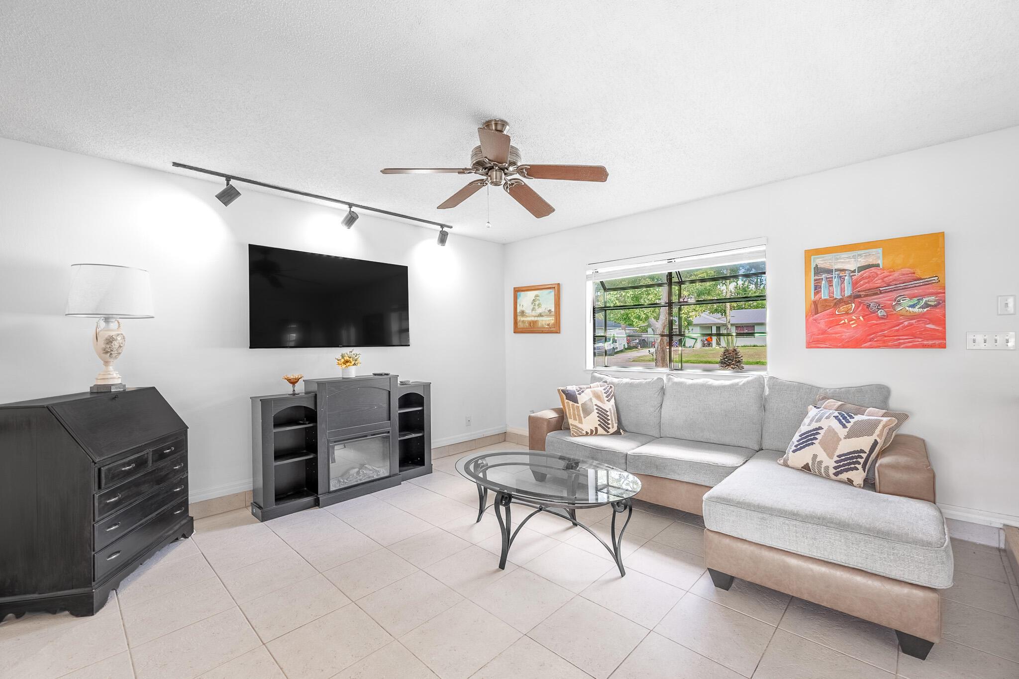 PORT ST LUCIE SECTION 25 - Residential