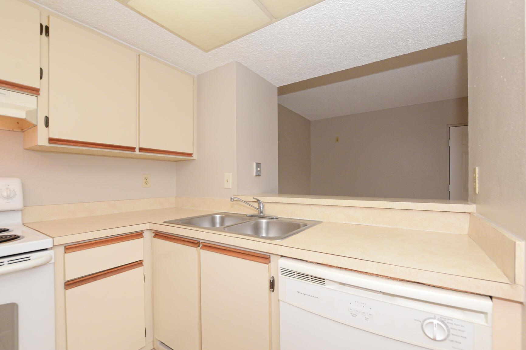 MIDPORT PLACE II, A CONDO - Residential Lease