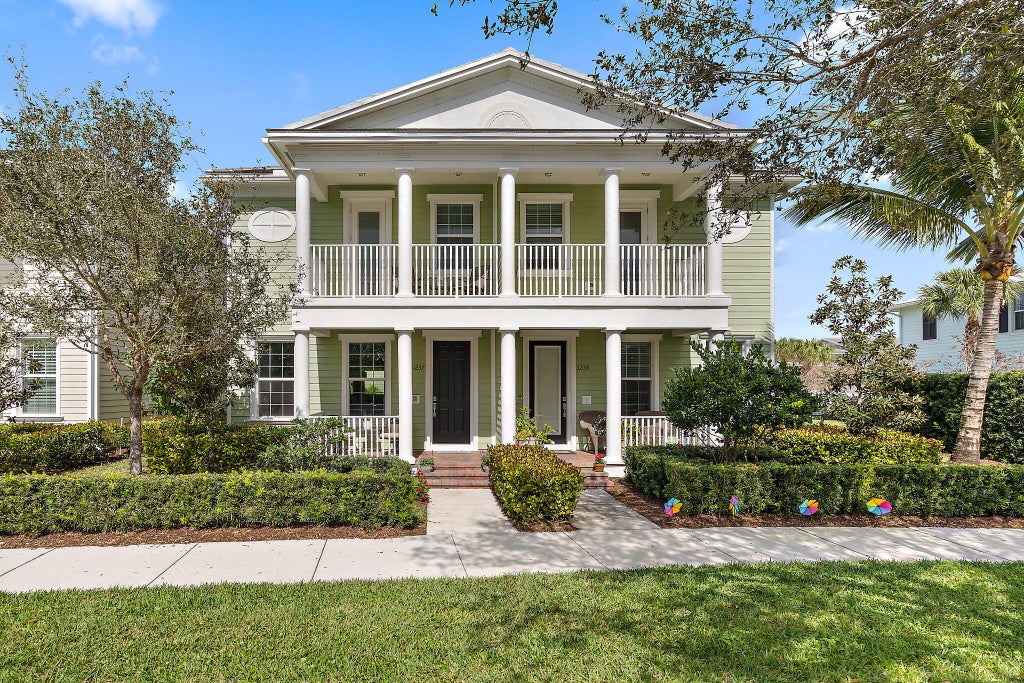 Photo of 1237 Dakota Drive, Jupiter, FL 33458 (MLS # R11107083)