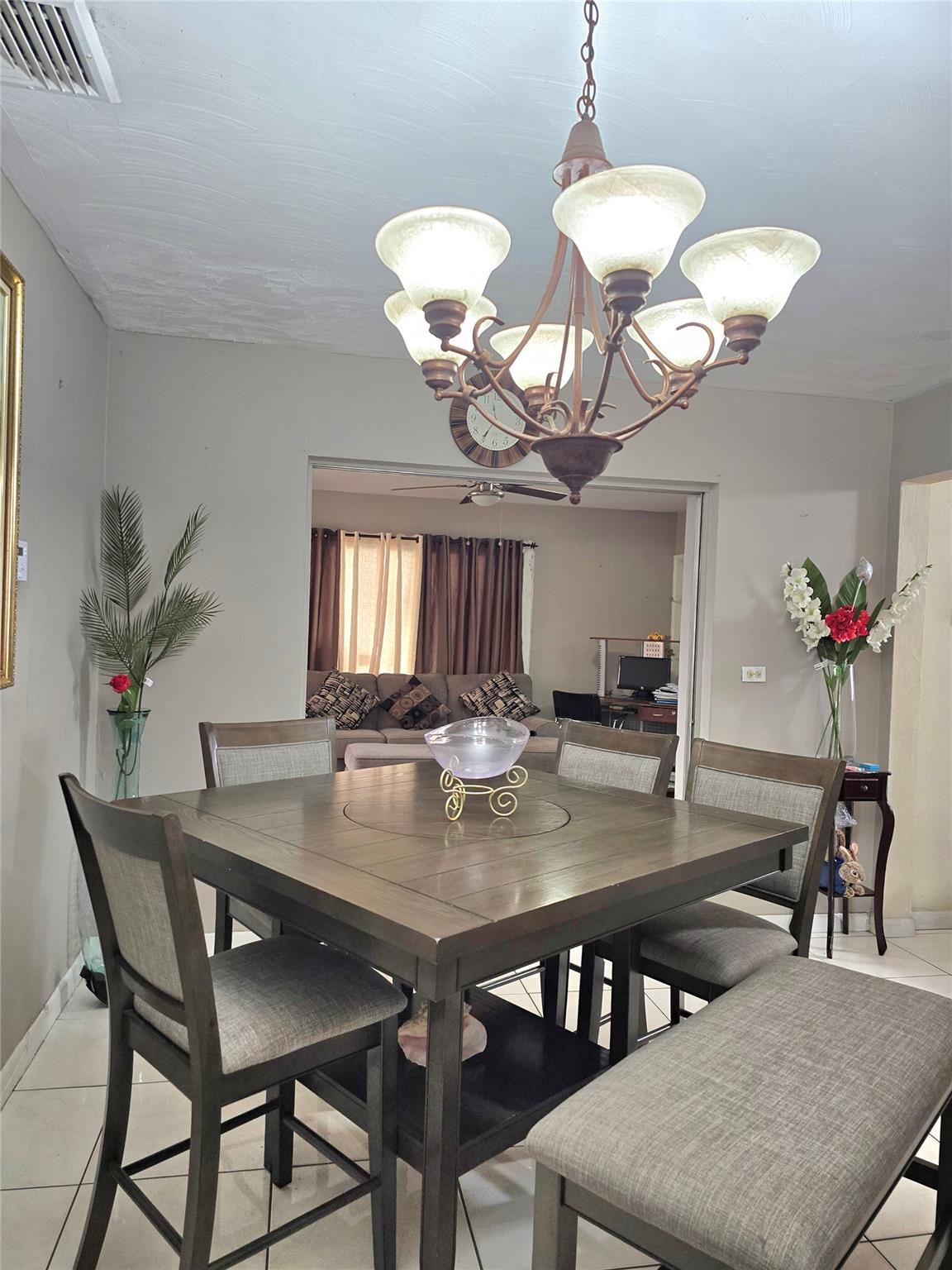 HOLLYWOOD - Residential