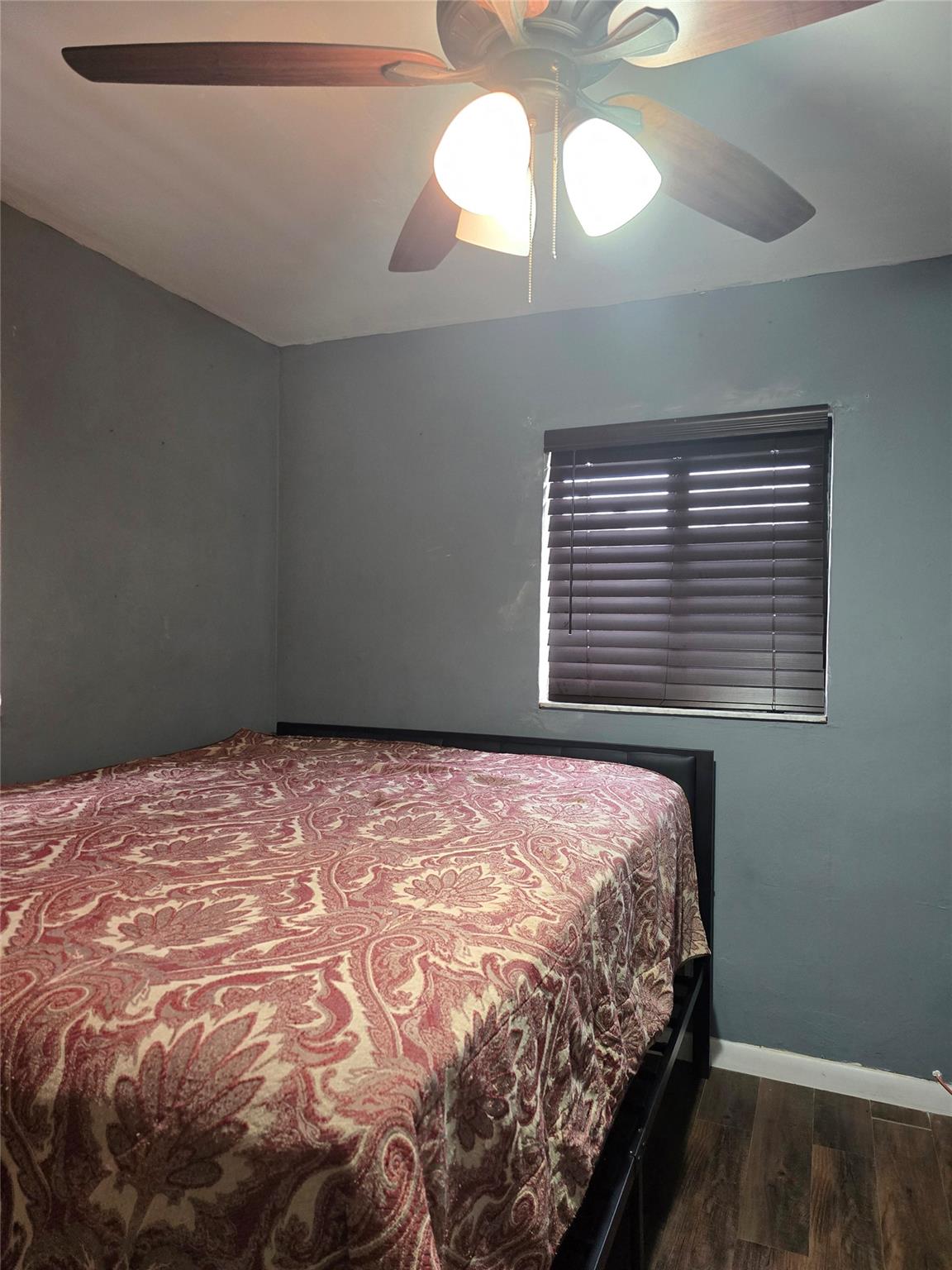 HOLLYWOOD - Residential