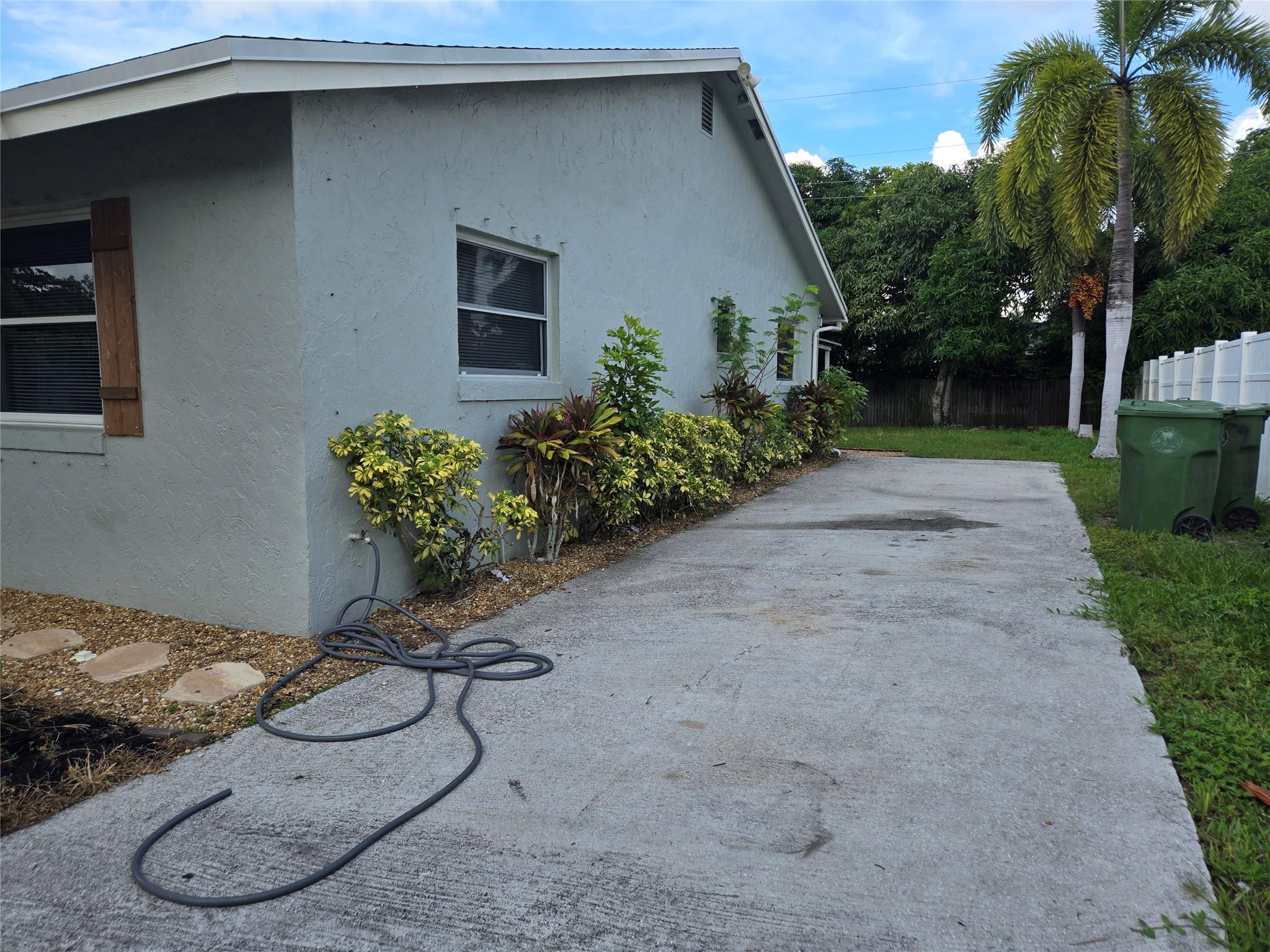 Acreage & Unrec - Residential Lease