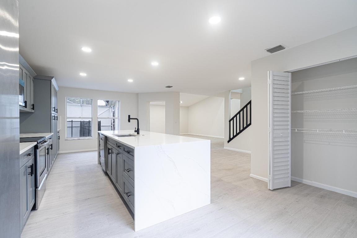 WELLINGTON TR 43 - Residential