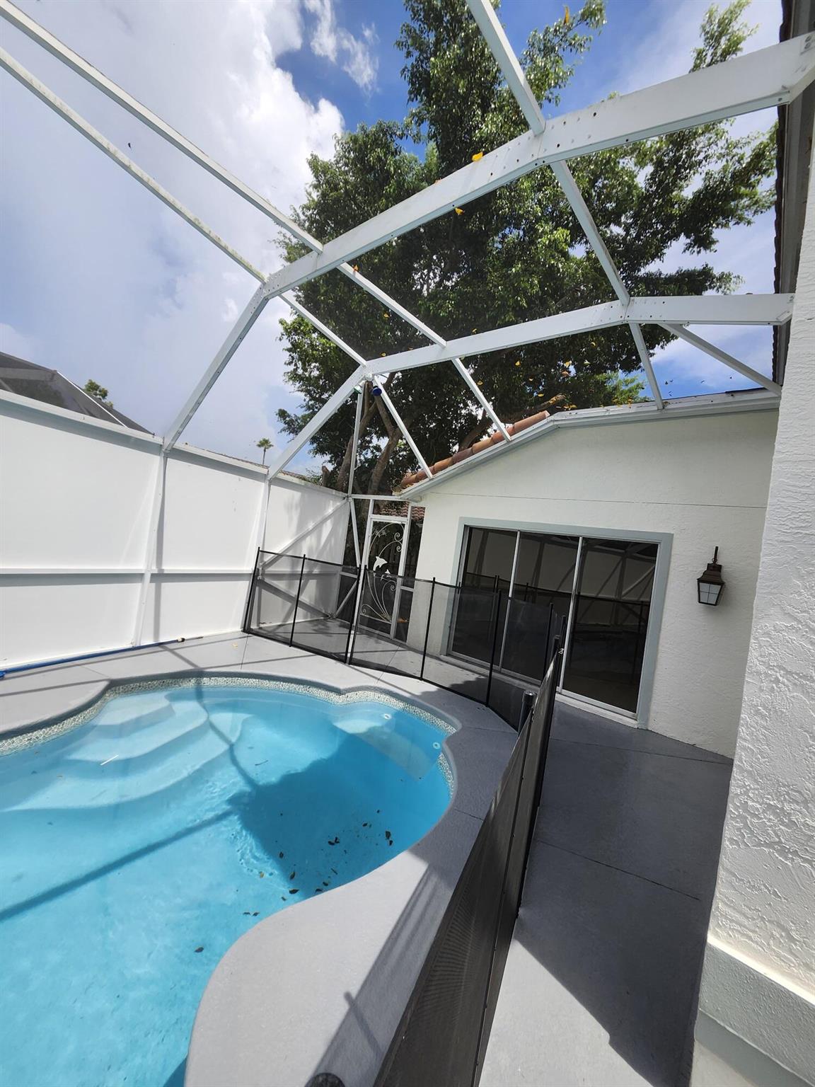 WELLINGTON TR 43 - Residential