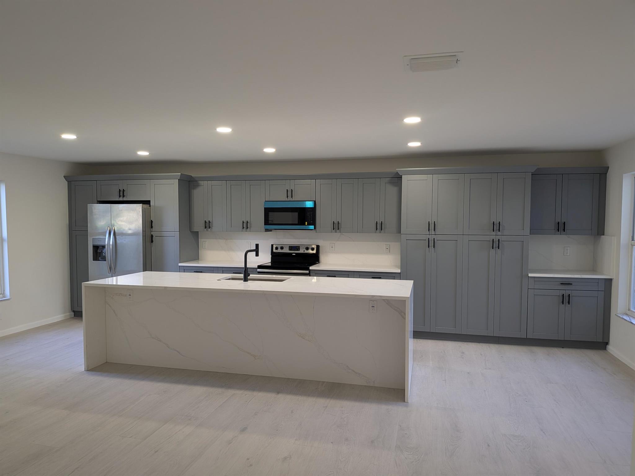 WELLINGTON TR 43 - Residential