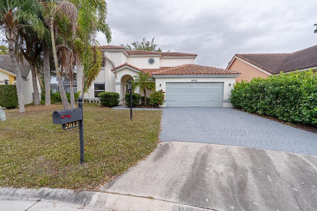 Photo of 2012 White Coral Court, Wellington, FL 33414 (MLS # R11142182)