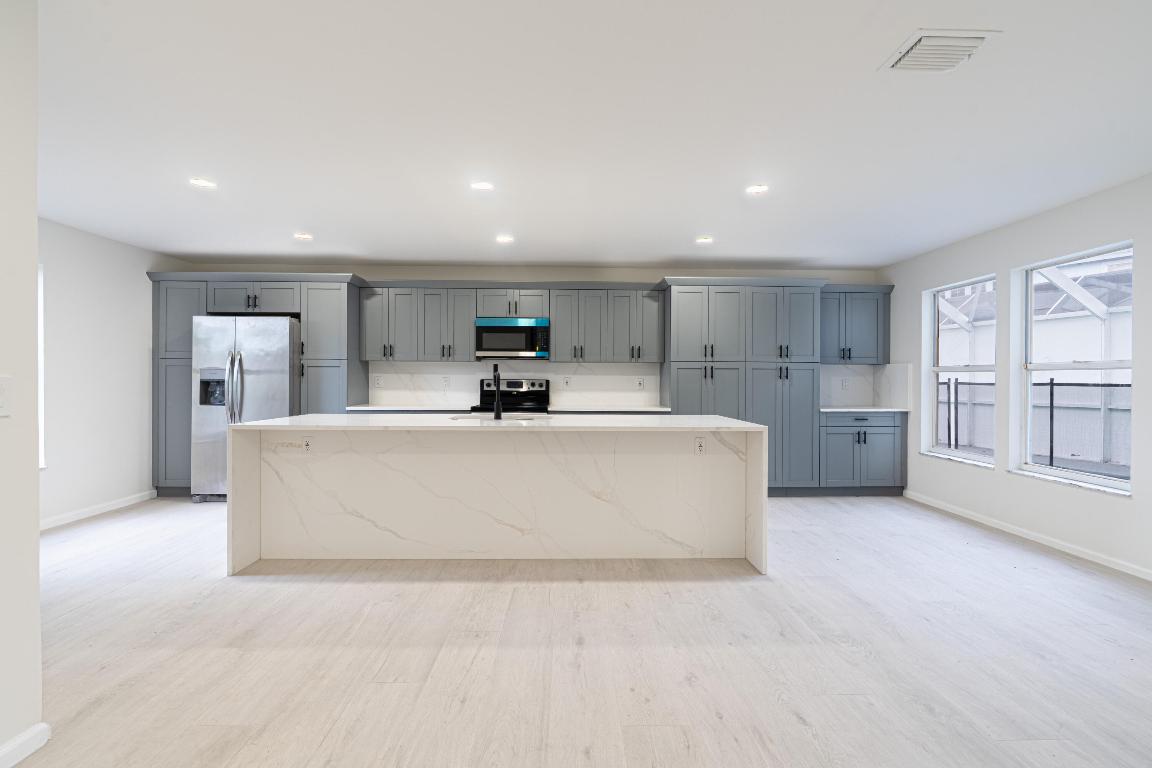 WELLINGTON TR 43 - Residential