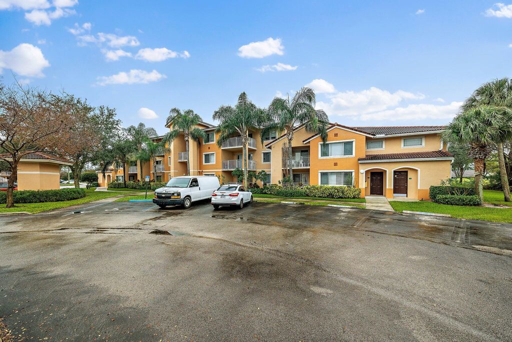 Photo of 161 SW Palm Drive #208, Port Saint Lucie, FL 34986 (MLS # R10772514)