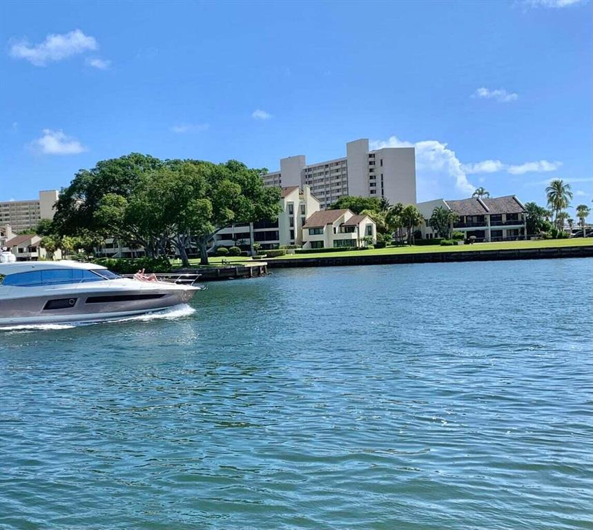 Marina Bay - Residential