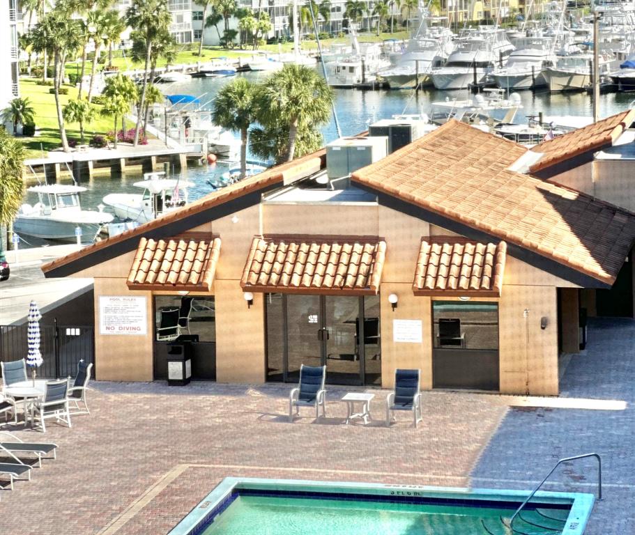 Marina Bay - Residential