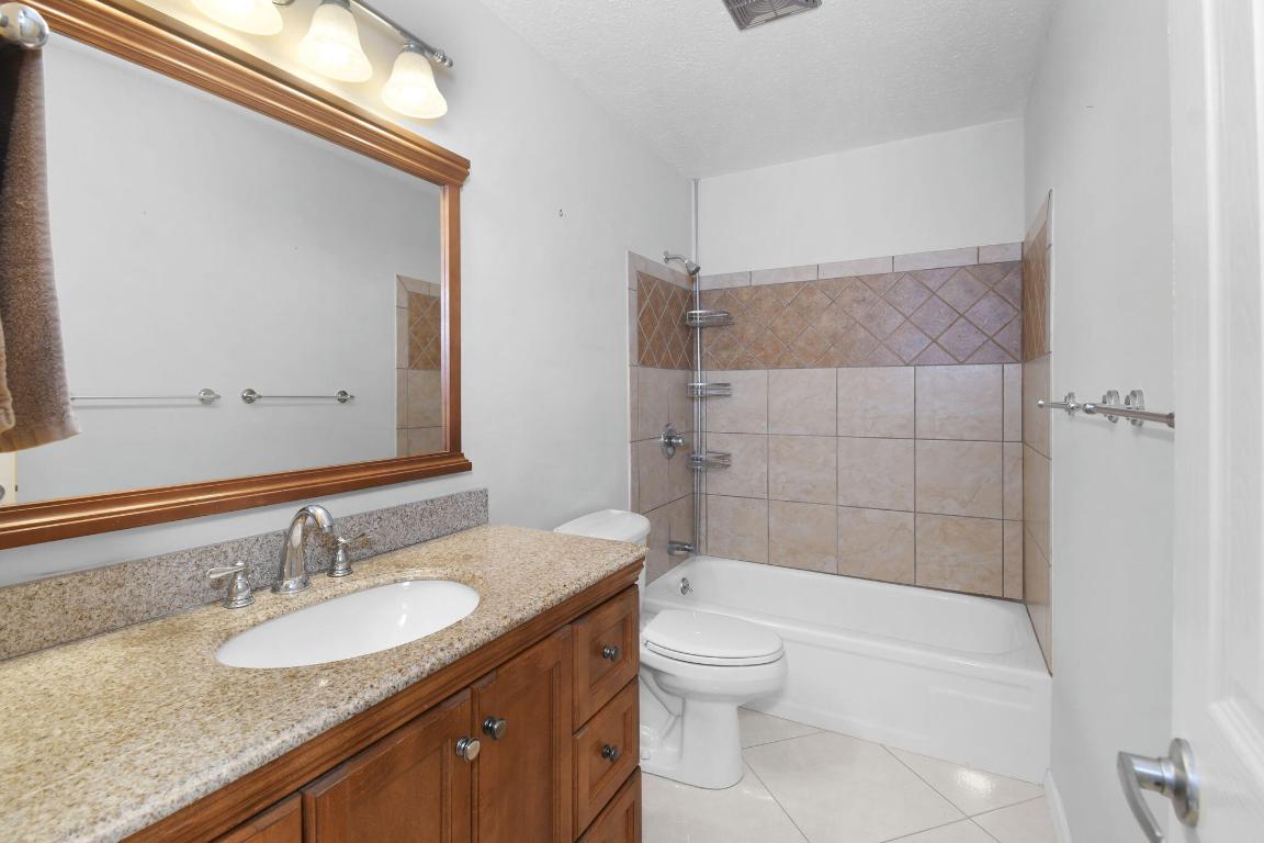 VISTA PINES CONDO - Residential