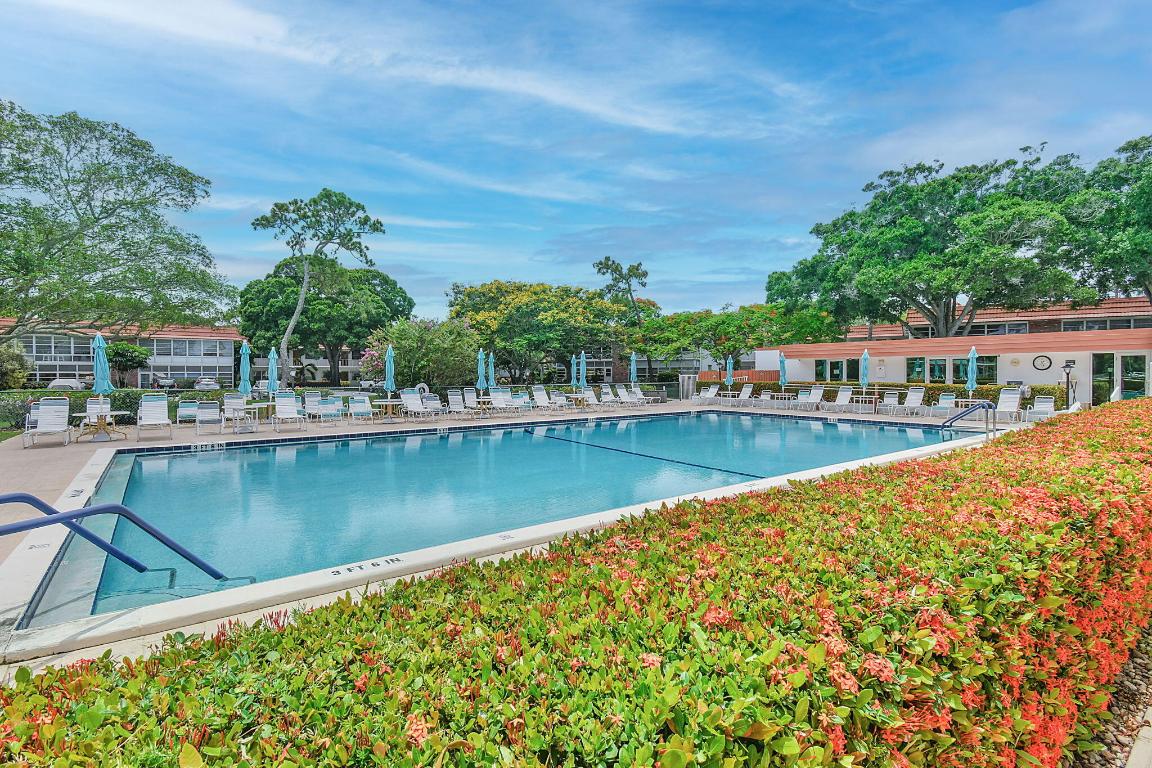 VISTA PINES CONDO - Residential