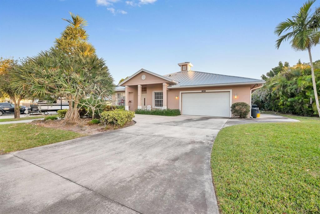 Photo of 5218 SE Major Way, Stuart, FL 34997 (MLS # R10859507)