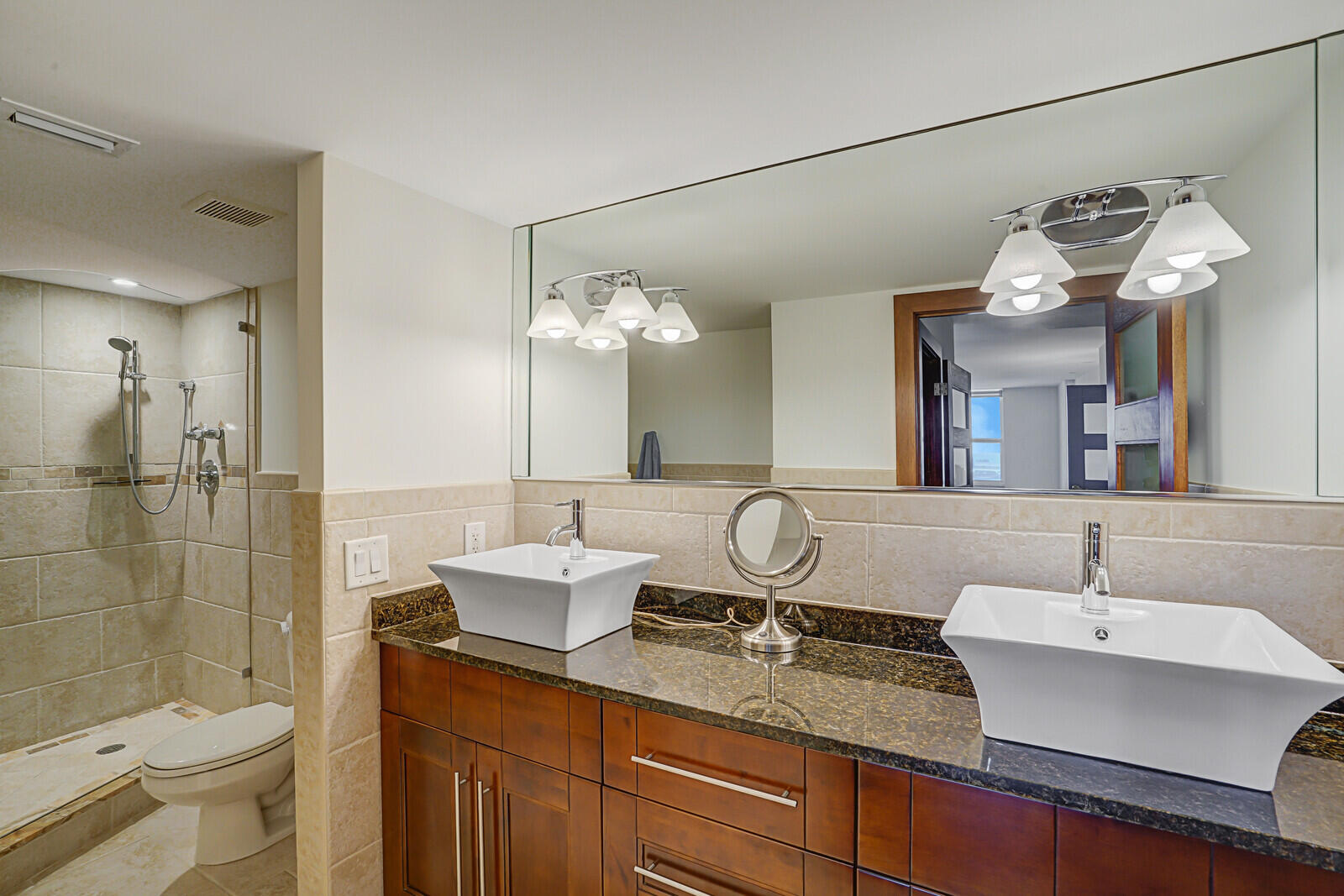 TWENTY TWO NINETY FIVE SOUTH OCEAN BLVD - Residential