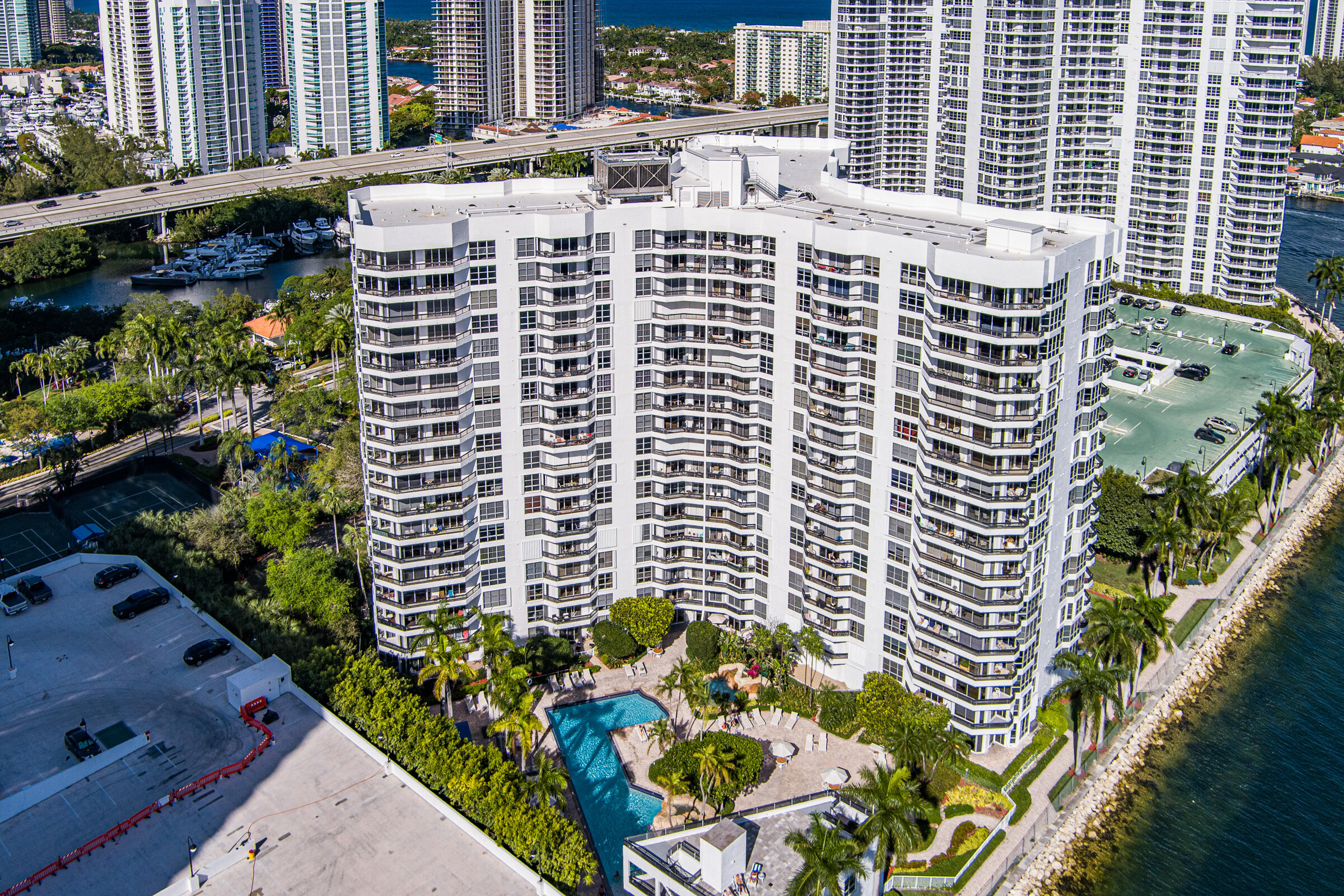 MYSTIC POINTE CONDO NO ONE - Residential