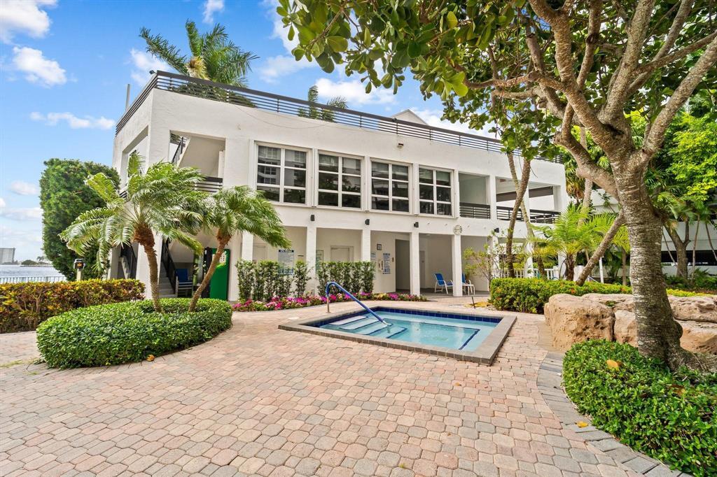 MYSTIC POINTE CONDO NO ONE - Residential
