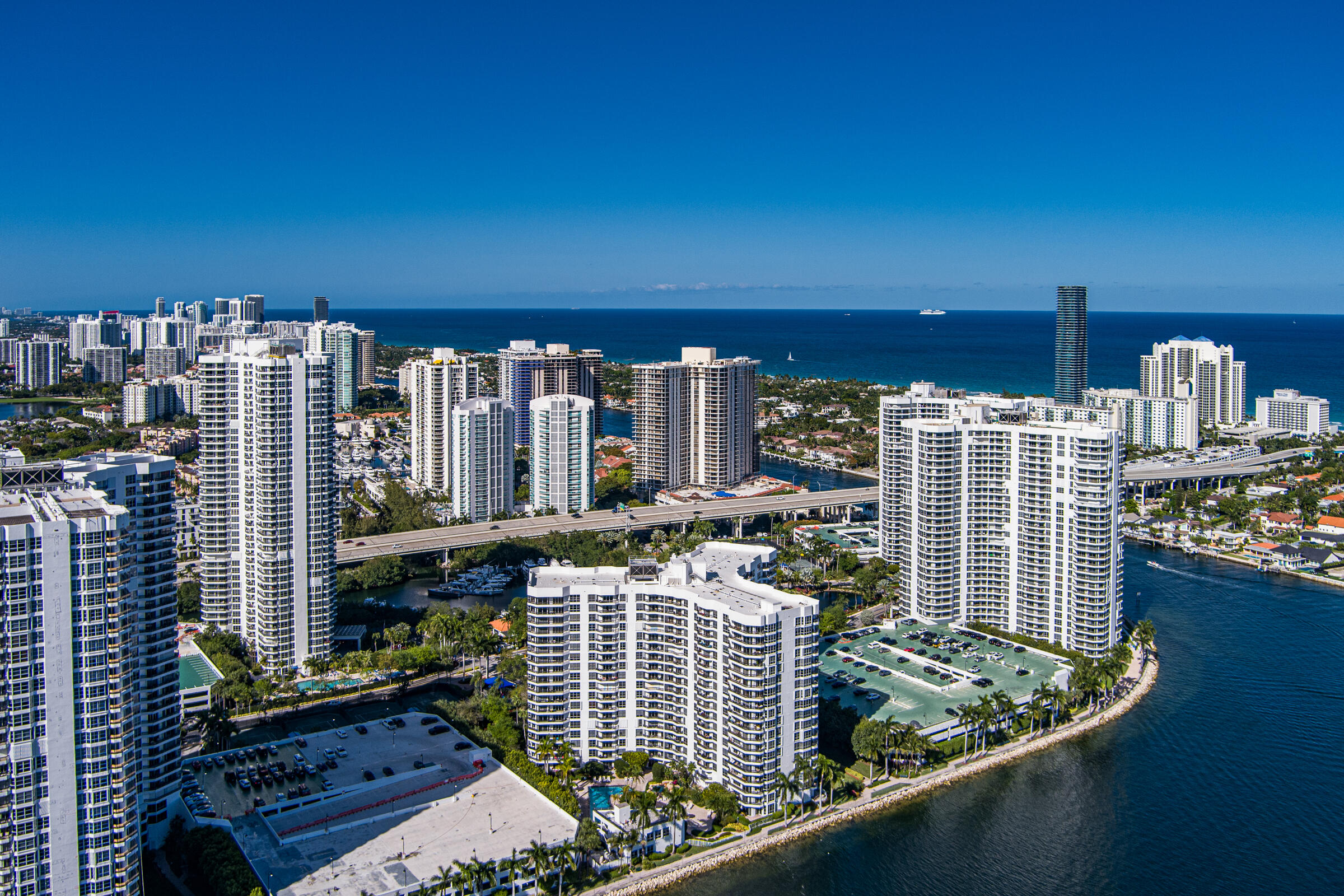 MYSTIC POINTE CONDO NO ONE - Residential