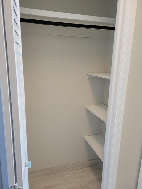 Tiny photo for 101 S Golfview Road, Lake Worth Beach, FL 33460 (MLS # B26090669)