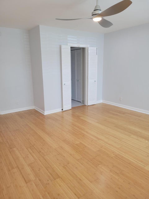 Tiny photo for 101 S Golfview Road, Lake Worth Beach, FL 33460 (MLS # B26090669)