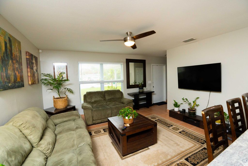 Photo of 402 SW Ruffner Court, Port Saint Lucie, FL 34953 (MLS # B26013512)