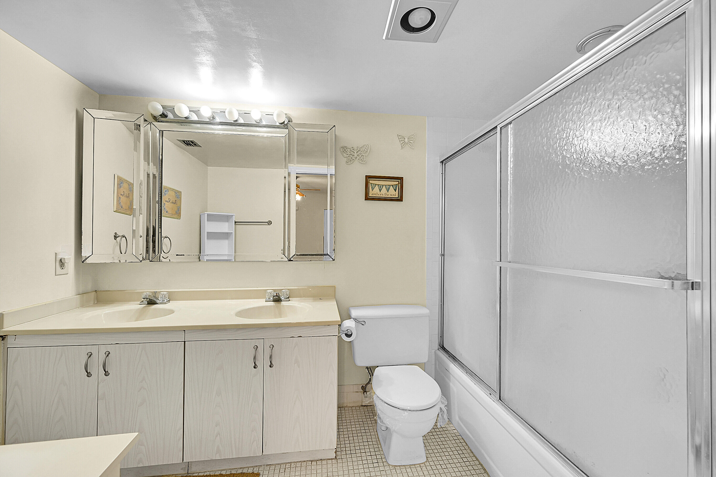 WYNMOOR VILLAGE - Residential