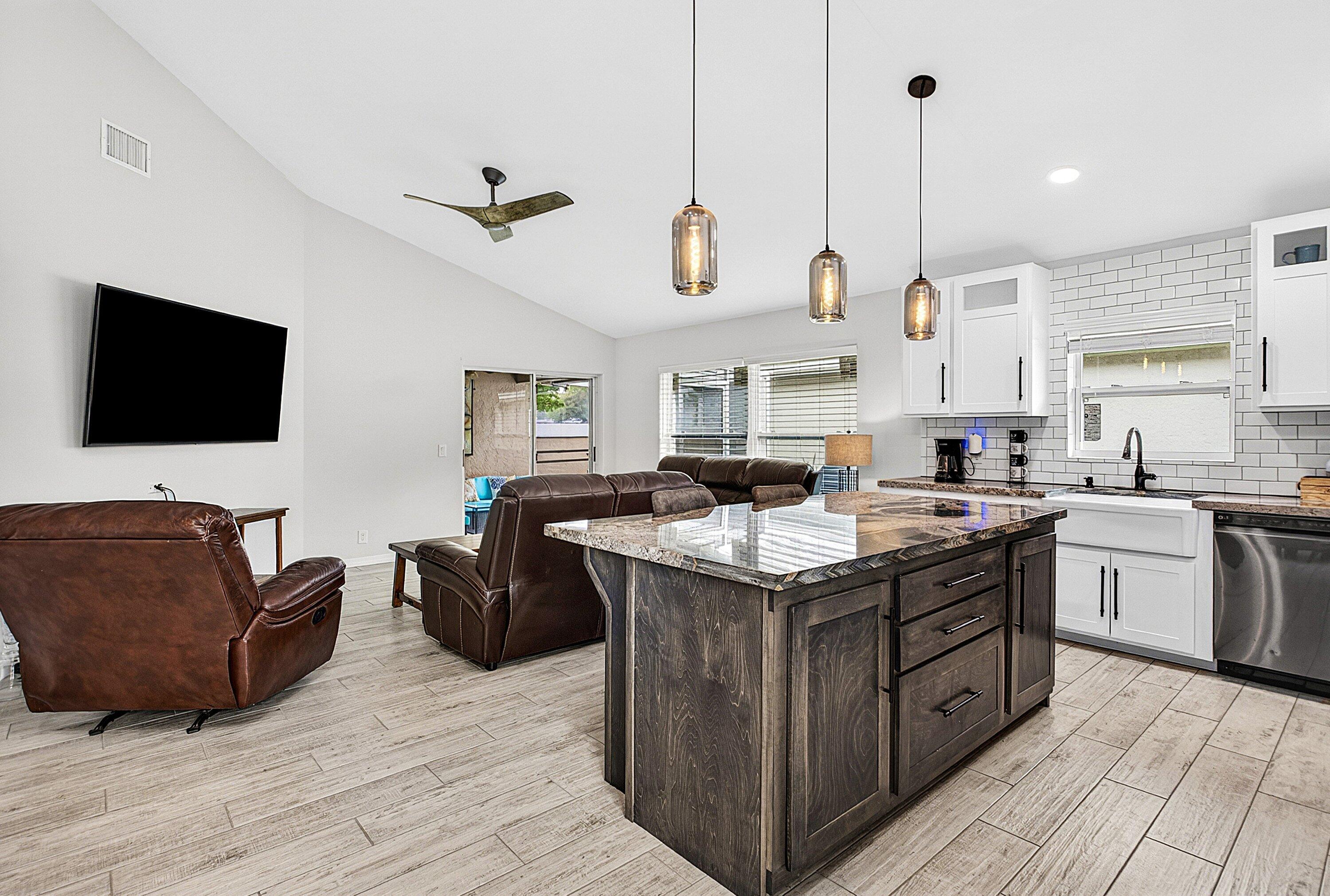 PINE RIDGE AT DELRAY BEACH - Residential
