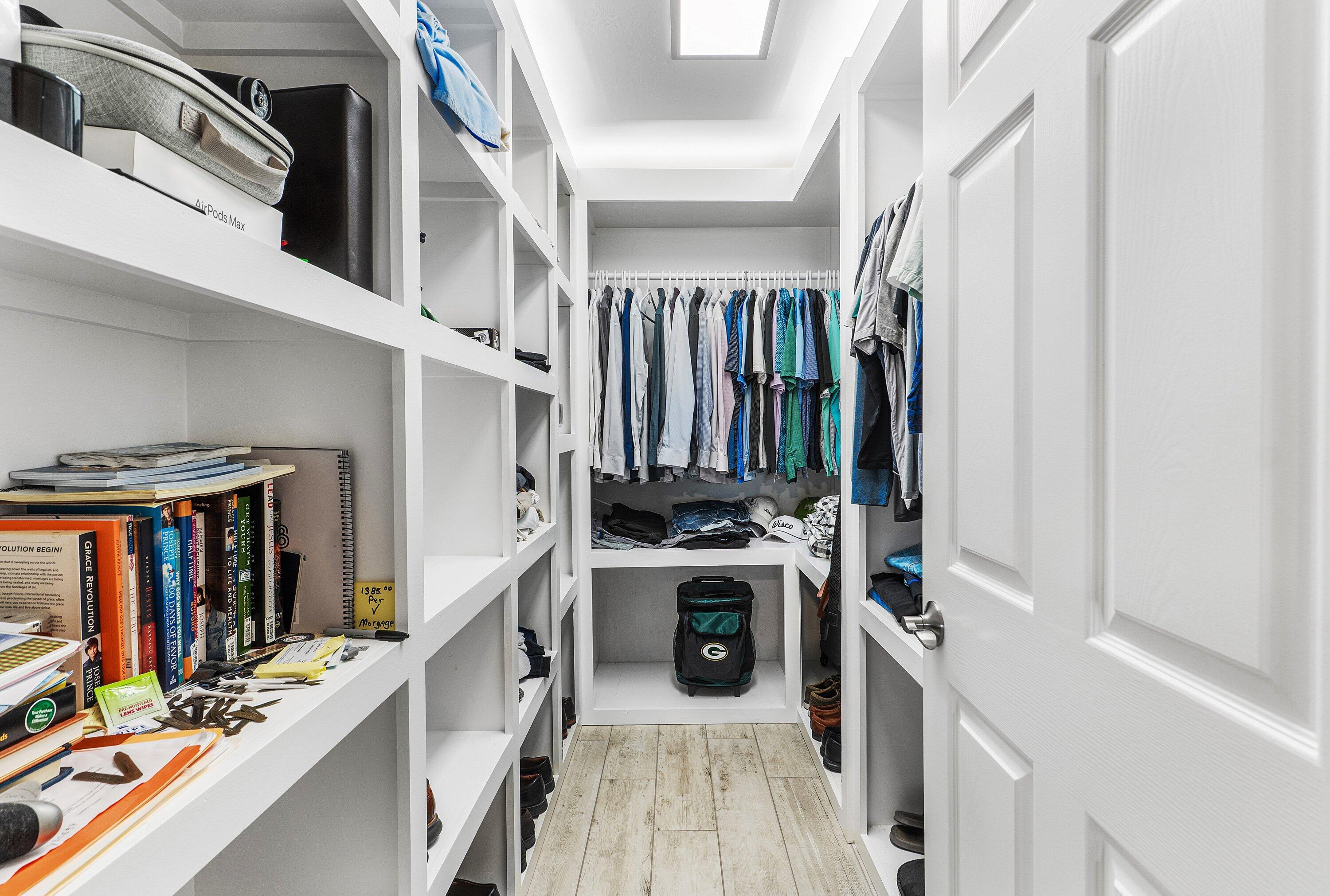 PINE RIDGE AT DELRAY BEACH - Residential