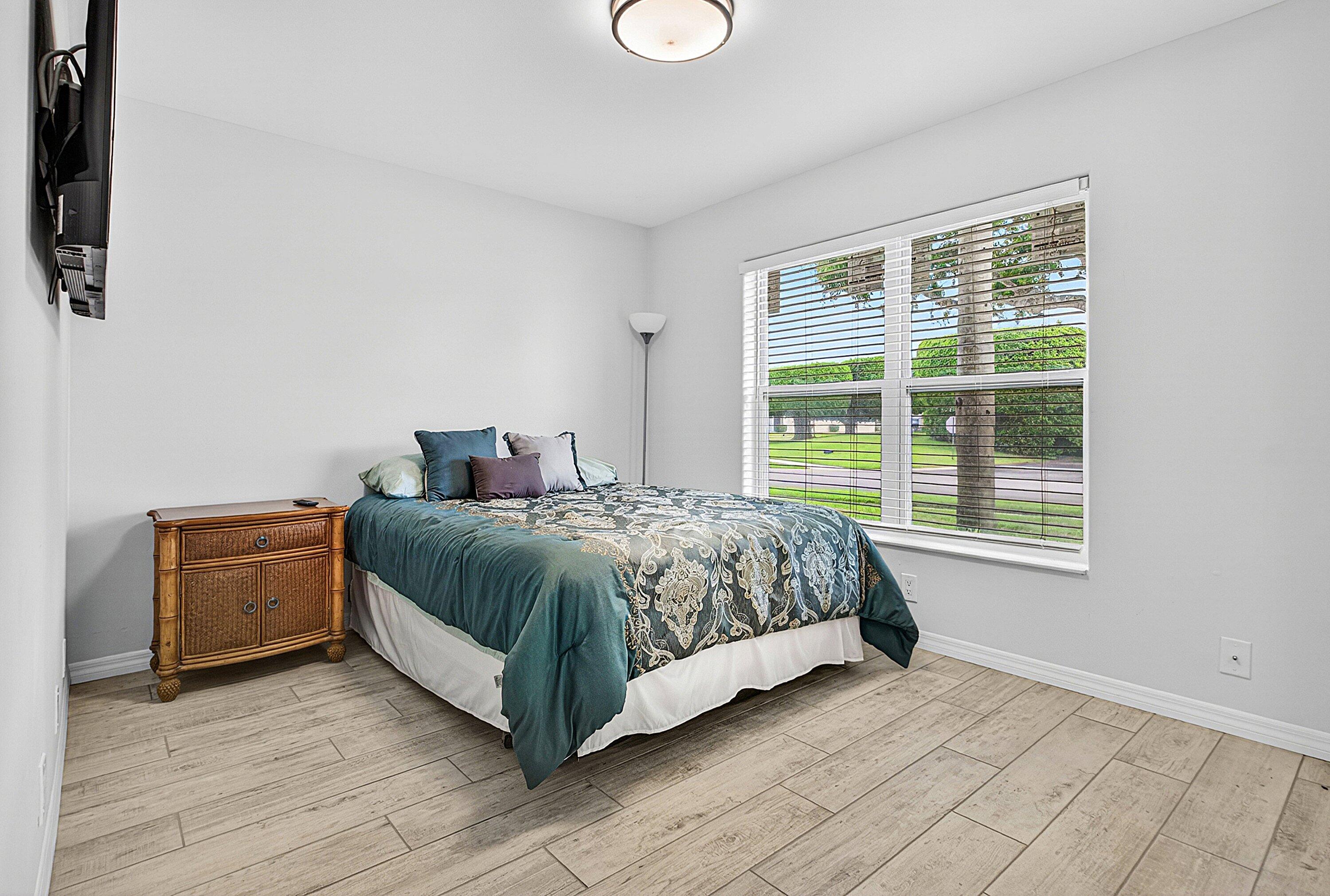 PINE RIDGE AT DELRAY BEACH - Residential