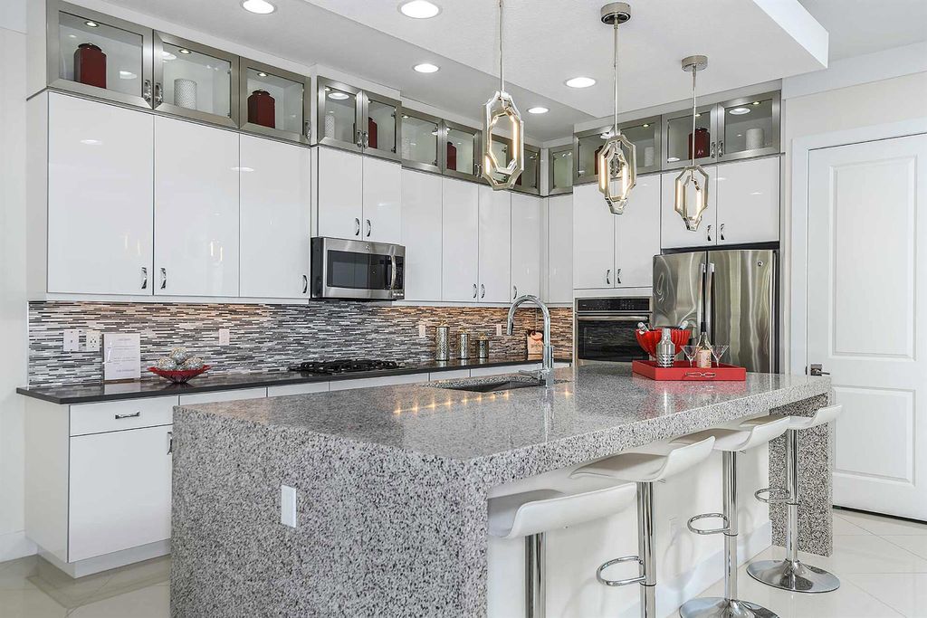 Photo of 1022 Faulkner Terrace, Palm Beach Gardens, FL 33418 (MLS # R10902528)