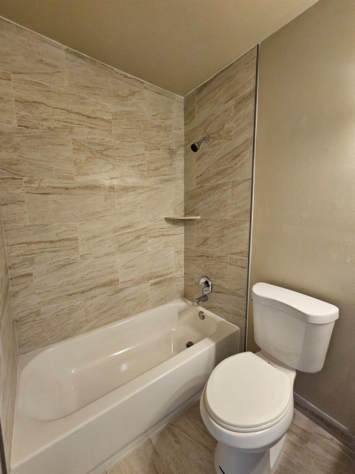 FOREST GLEN - Residential Lease