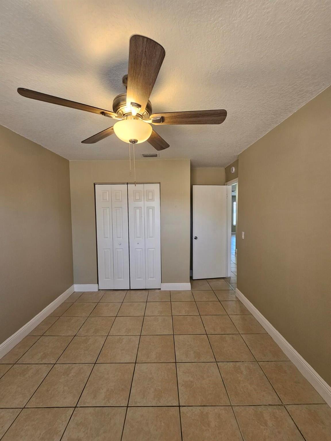 FOREST GLEN - Residential Lease