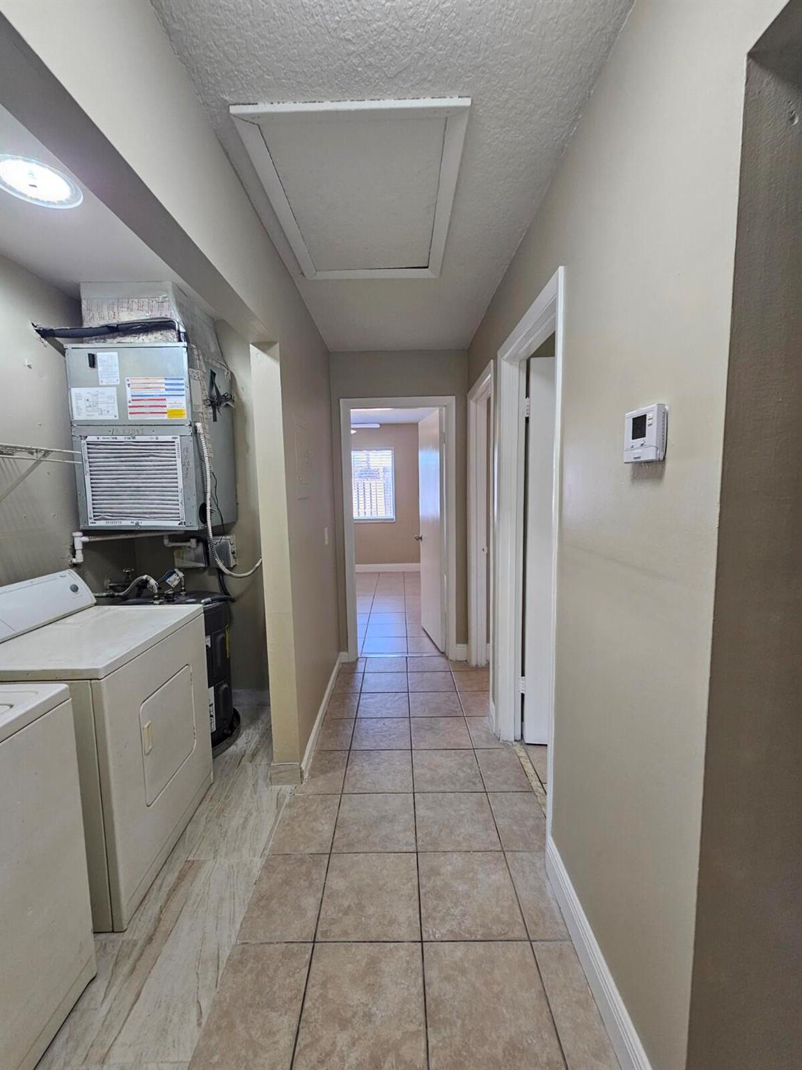 FOREST GLEN - Residential Lease