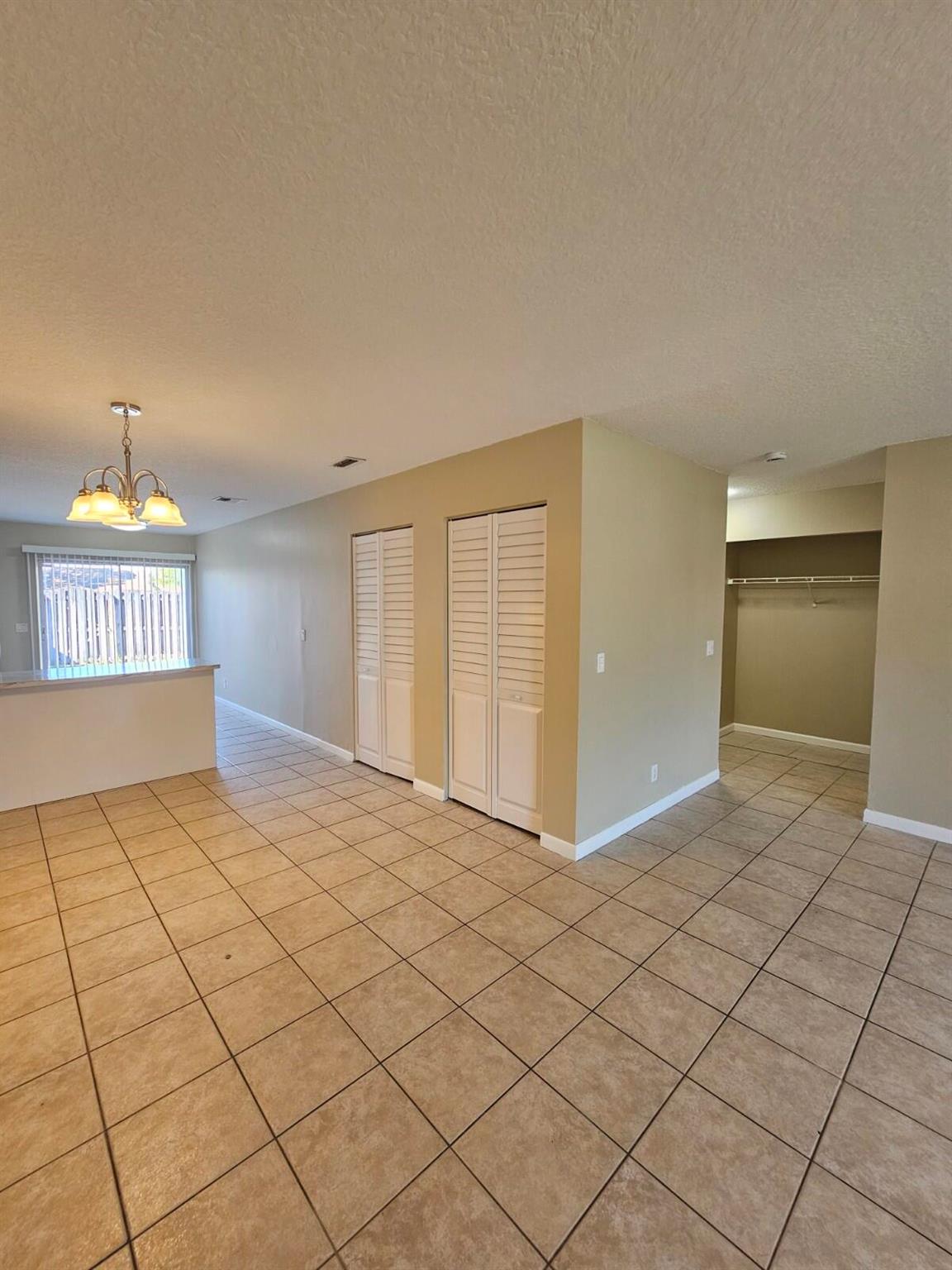 FOREST GLEN - Residential Lease