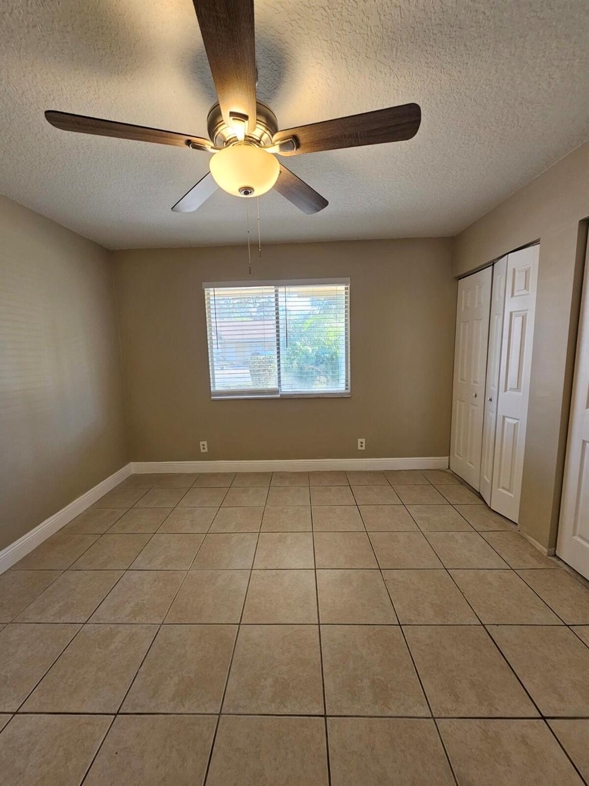 FOREST GLEN - Residential Lease