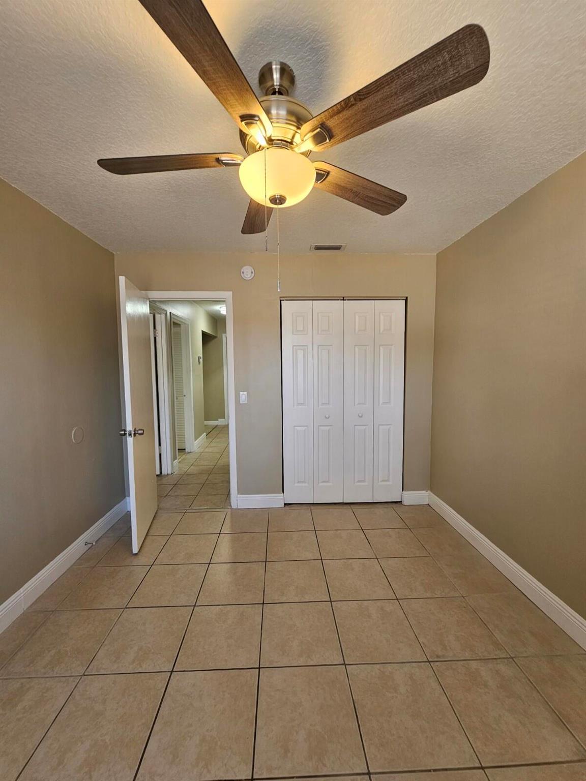 FOREST GLEN - Residential Lease