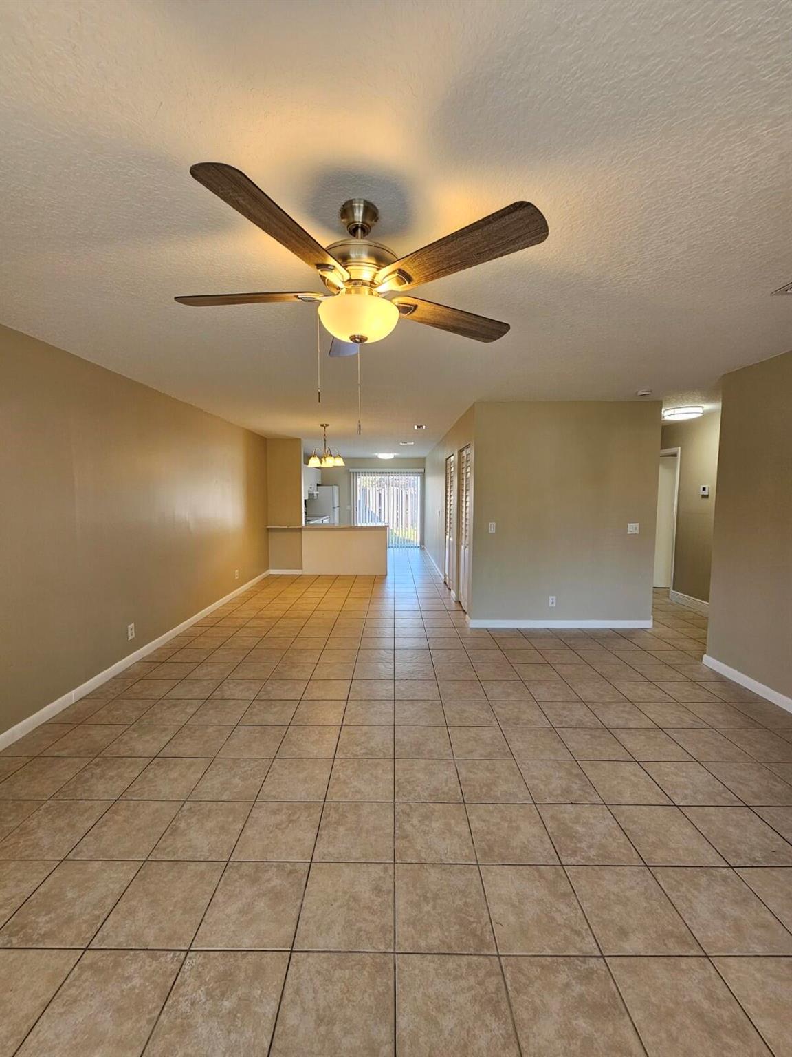 FOREST GLEN - Residential Lease