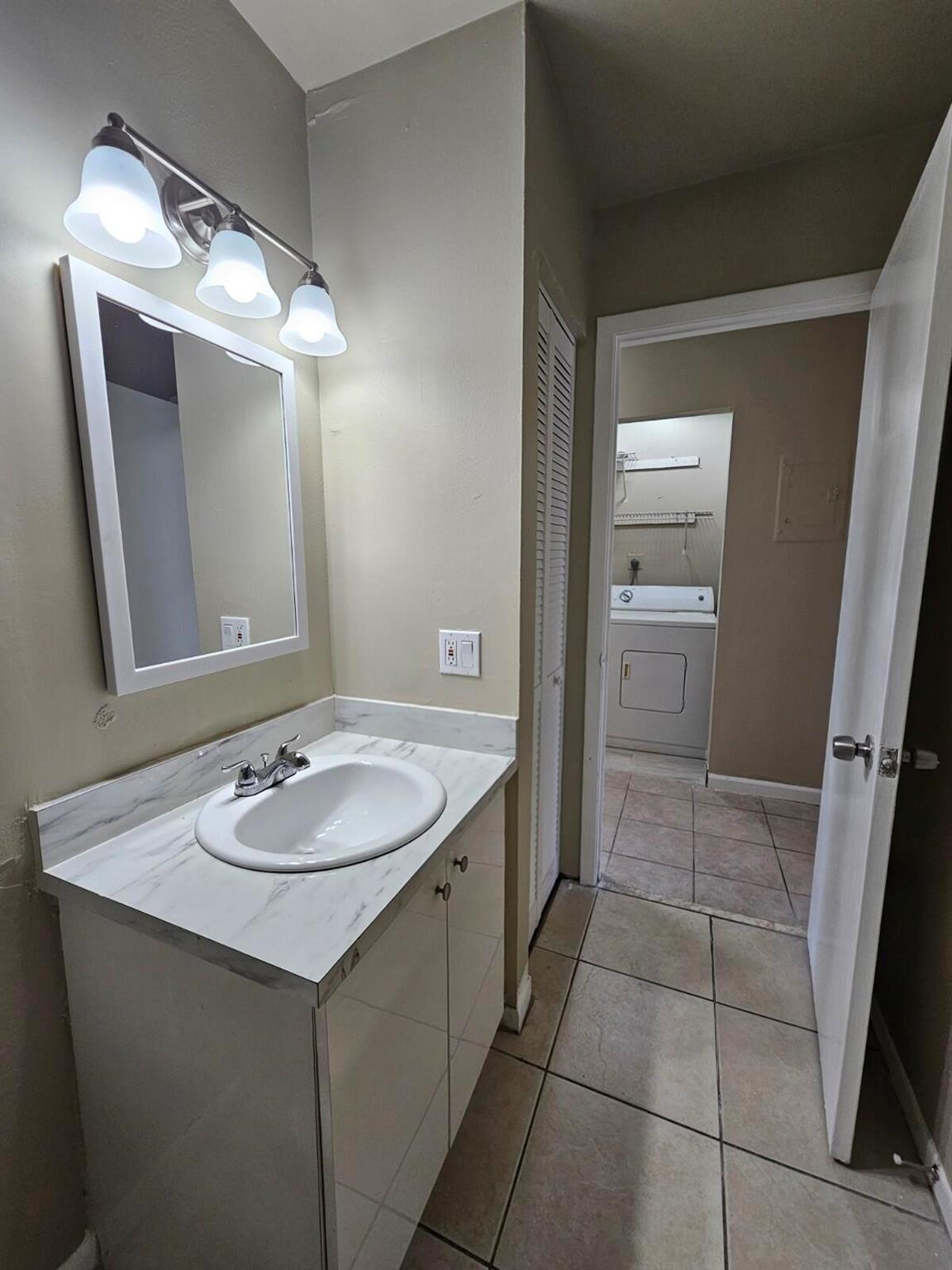 FOREST GLEN - Residential Lease