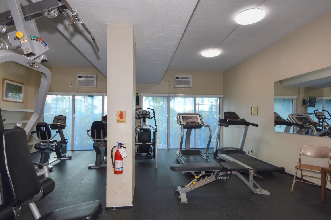 CORAL RIDGE TOWERS - Residential