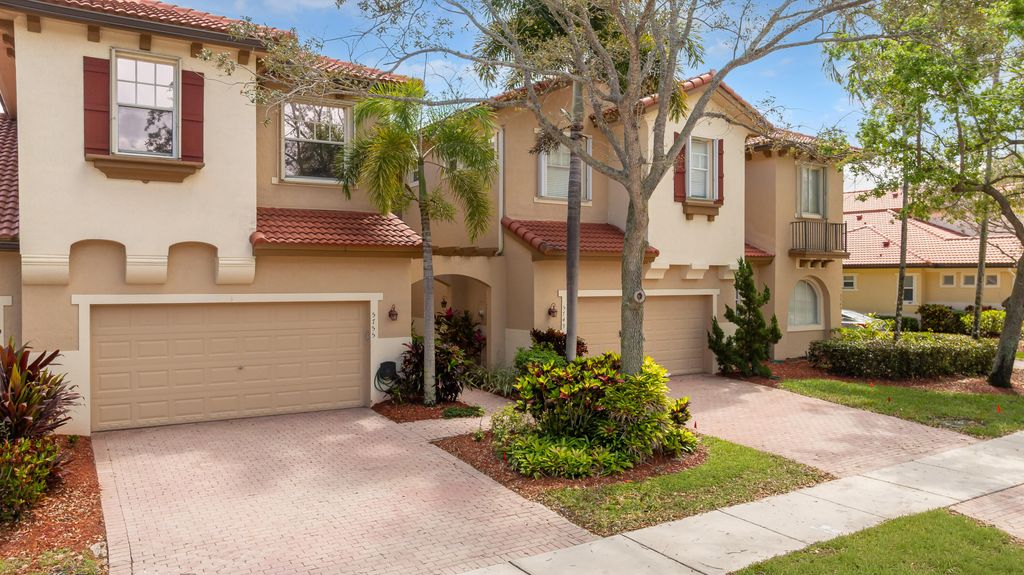 Photo of 5755 NW 120th Avenue, Coral Springs, FL 33076 (MLS # B26005135)