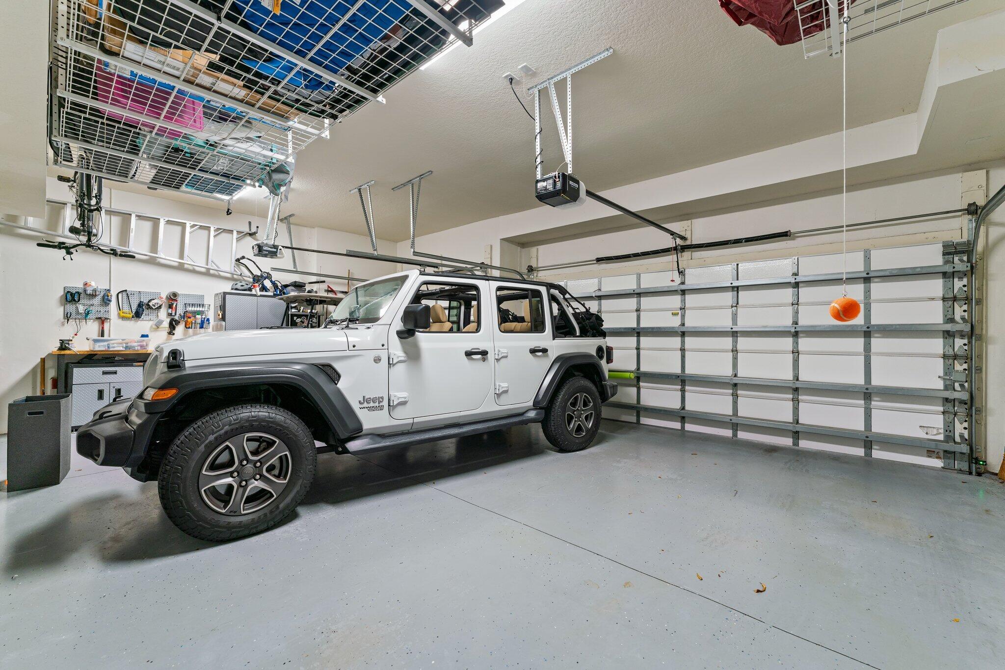 JUPITER COUNTRY CLUB - Residential